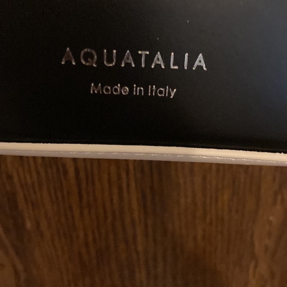 NEW forever elegant black and white Aquatalia designer handbag. - Picture 9 of 10